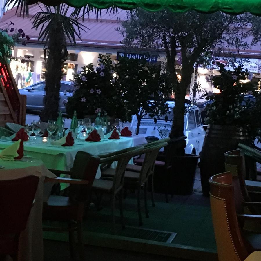 Hotel Ristorante La Terrazza Planegg Bilik gambar